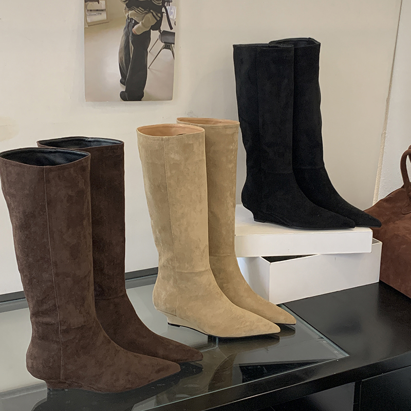 2025 New French Style Pointed Toe High Boots Simple Side Zipper Straight Boots Fashion Commuter Boots for Women