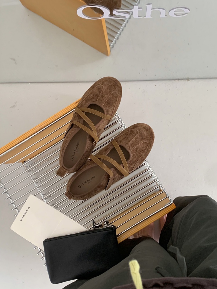 Retro Round Toe Casual Sneakers with Elastic Band Soft Sole Top Layer Cowhide Deerskin Shoes - Image 3